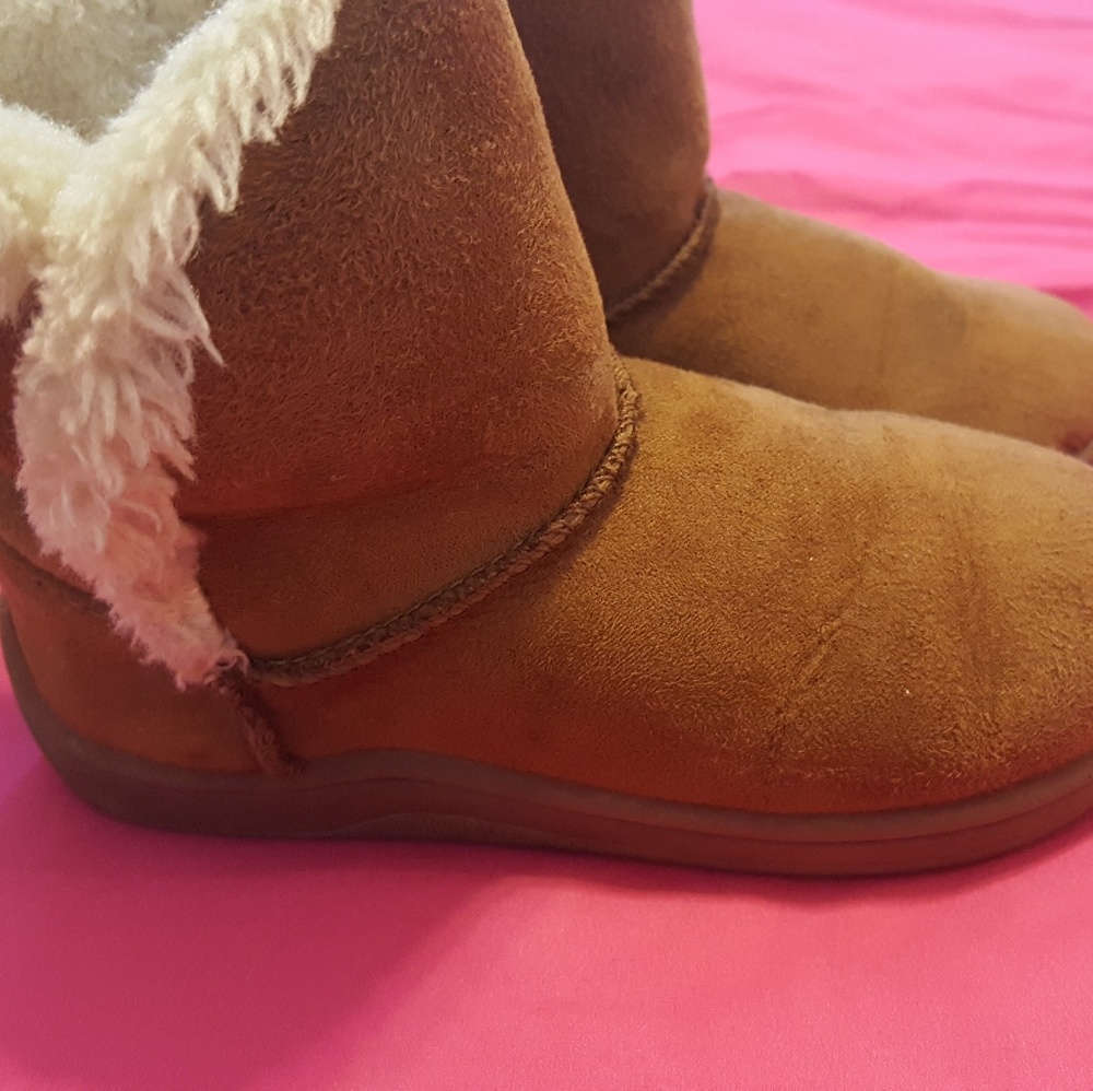 Brown boots